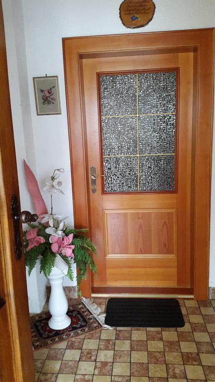 הוילה ארנולדשטיין Ferienhaus Angelika מראה חיצוני תמונה